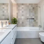 Modern 2 Bdr Flat With Pool By Lovelystay شقة *