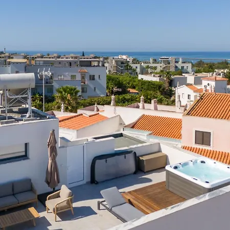 Modern 2 Bdr Flat With Jacuzzi & Pool By Lovelystay *