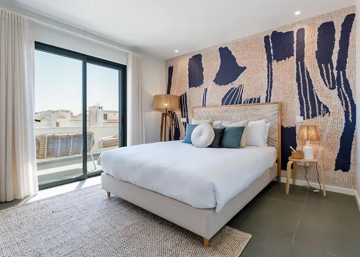 Modern 2 Bdr Flat With Pool By Lovelystay 아파트 페하구도