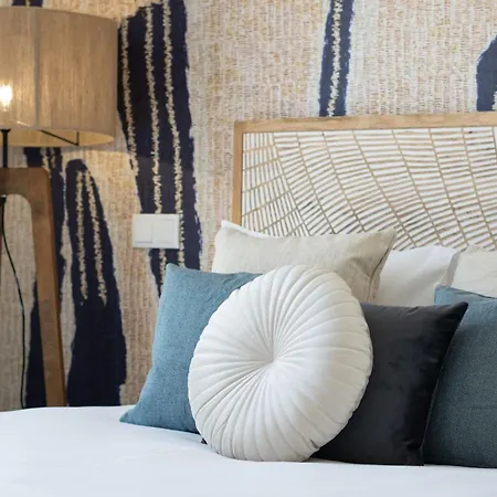 شقة Modern 2 Bdr Flat With Pool By Lovelystay